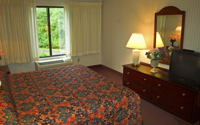 photo 4 of Aderi Hotel Niantic