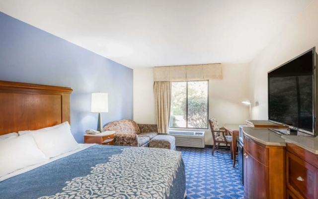 photo 5 of Aderi Hotel Niantic