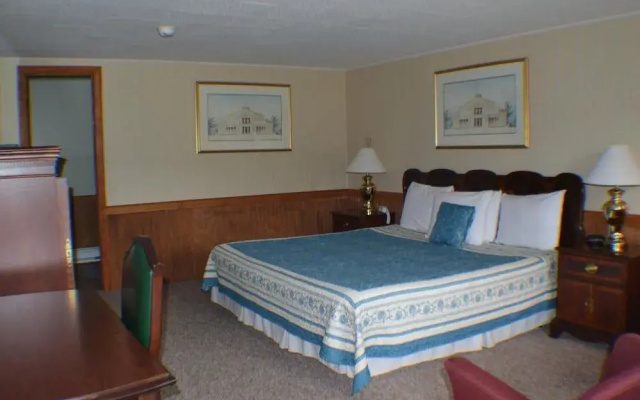 photo 3 of Hillwinds Lodge