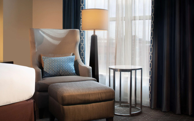 photo 5 of Hilton Alexandria Old Town