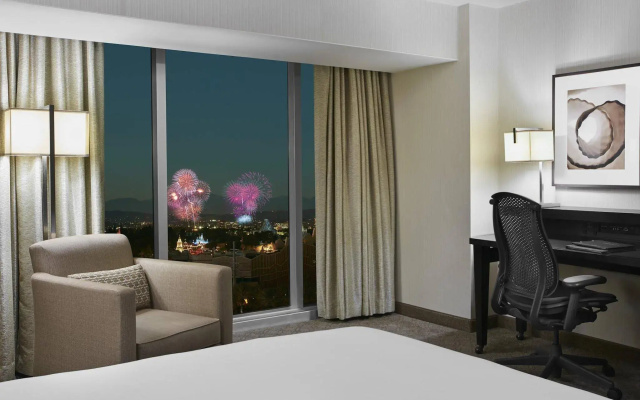 photo 4 of Hilton Anaheim