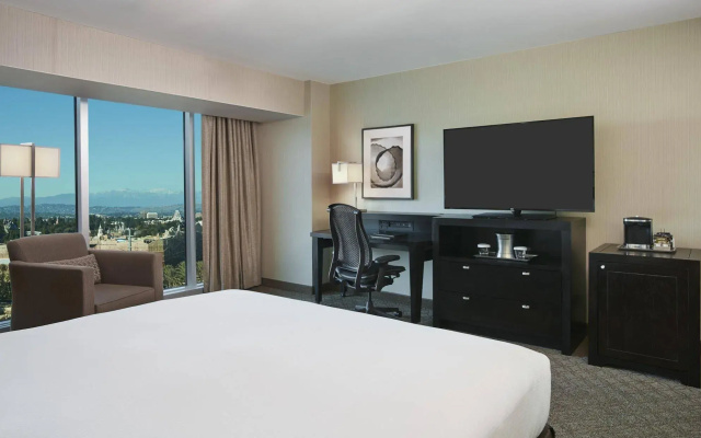photo 5 of Hilton Anaheim