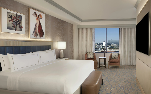 photo 2 of Hilton Anatole
