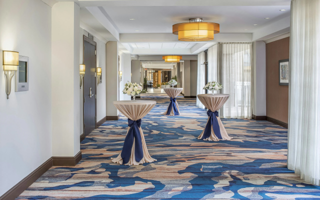 photo 2 of Hilton Arlington