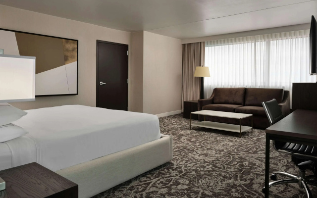 photo 2 of Hilton Atlanta Airport