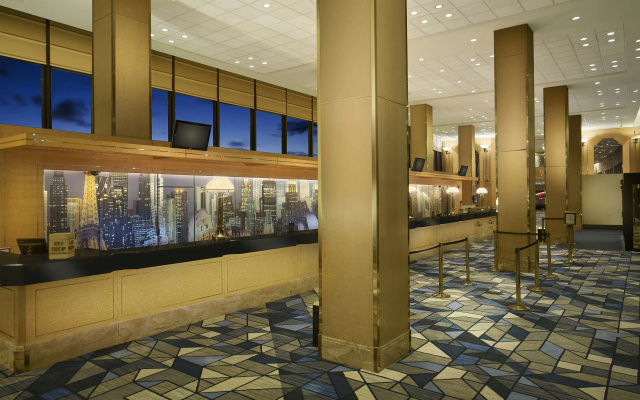 photo 2 of Hilton Chicago O'Hare Airport