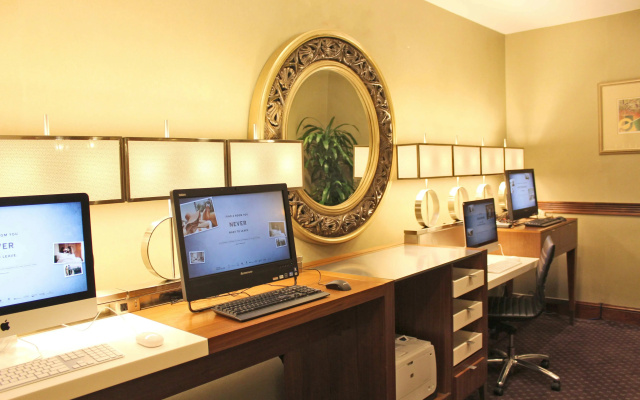 photo 4 of Hilton Cincinnati Netherland Plaza
