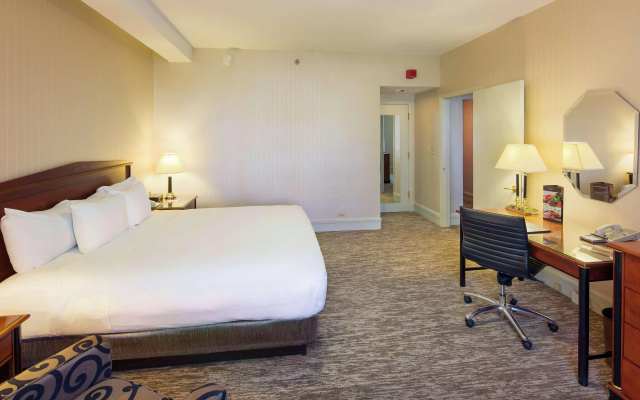 photo 5 of Hilton Cincinnati Netherland Plaza