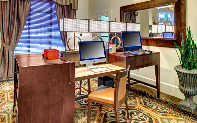 photo 3 of Hilton Columbia Center