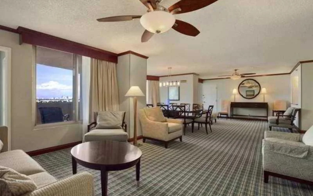 photo 3 of Hilton Fort Lauderdale Airport