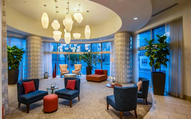 photo 2 of Hilton Garden Inn Alexandria Old Town National Harbor