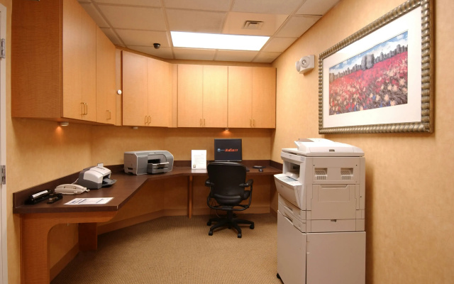 photo 4 of Hilton Garden Inn Atlanta Airport/Millenium Center