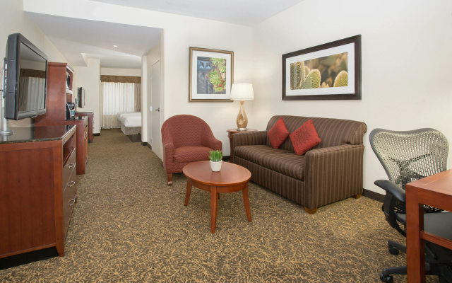 photo 2 of Hilton Garden Inn Avondale