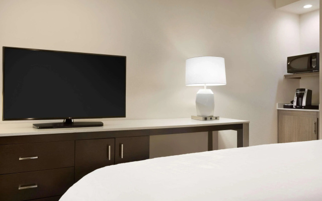 photo 5 of Hilton Garden Inn Downtown Birmingham