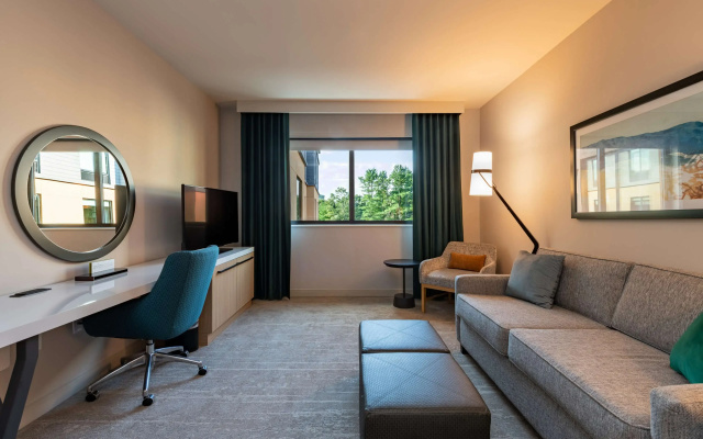 photo 3 of Hilton Garden Inn Boston Canton