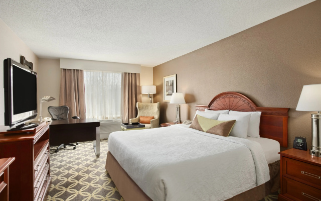 photo 3 of Hilton Garden Inn Boston-Burlington