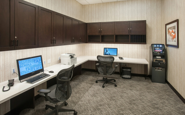 photo 2 of Hilton Garden Inn Burbank Los Angeles