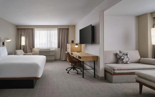 photo 4 of Courtyard by Marriott San Francisco Airport Burlingame