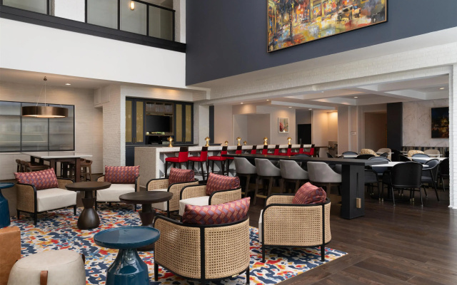 photo 3 of Hilton Garden Inn Charleston Waterfront/Downtown