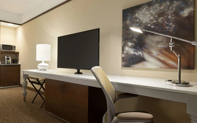 photo 5 of Hilton Garden Inn Charlotte SouthPark