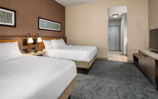 photo 3 of Hilton Garden Inn Chicago Central Loop