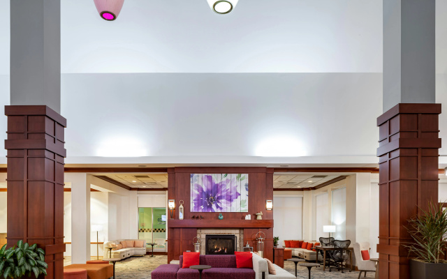 photo 3 of Hilton Garden Inn Chicago OHare Airport