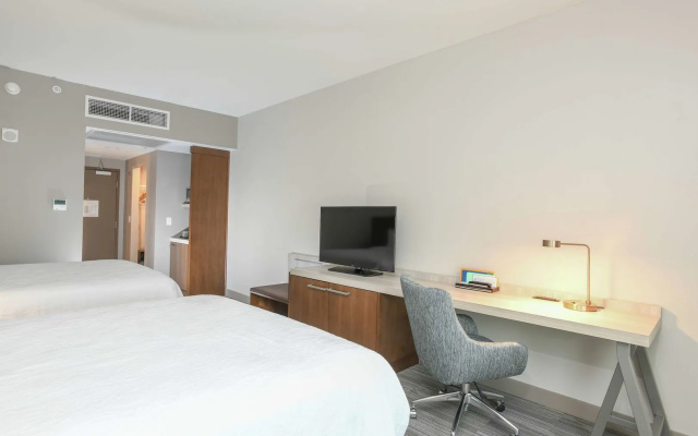 photo 4 of Hilton Garden Inn Cincinnati Midtown