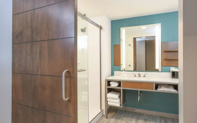 photo 5 of Hilton Garden Inn Cincinnati Midtown