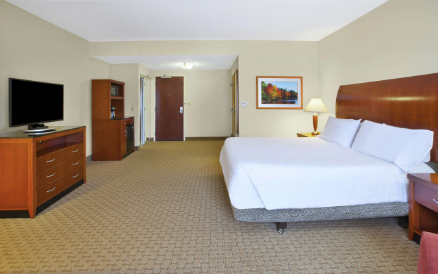 photo 4 of Hilton Garden Inn Clarksburg Bridgeport
