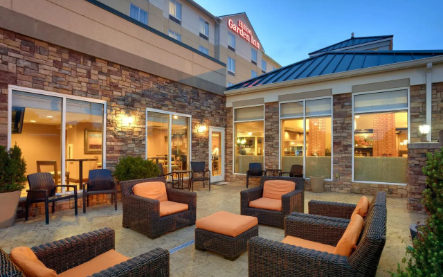 photo 2 of Hilton Garden Inn Clarksville