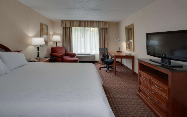 photo 3 of Hilton Garden Inn Cleveland Airport