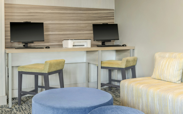 photo 4 of Hilton Garden Inn Denver Airport