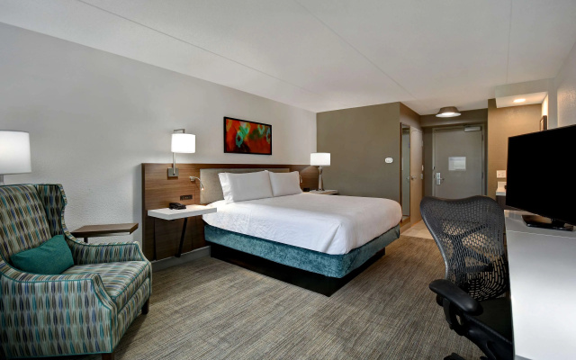 photo 5 of Hilton Garden Inn Detroit Metro Airport