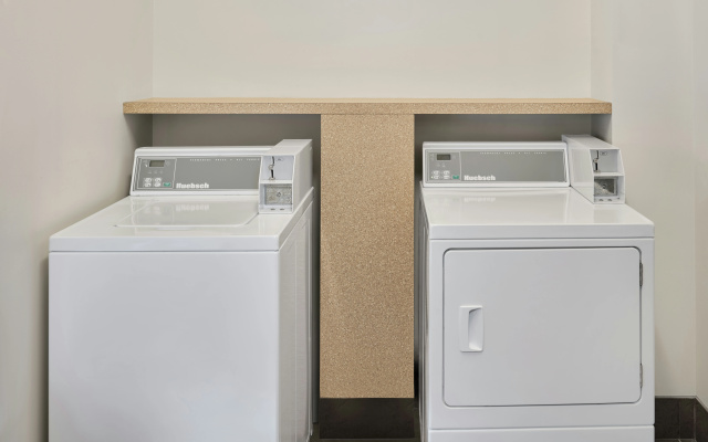 photo 4 of Hilton Garden Inn Detroit Troy