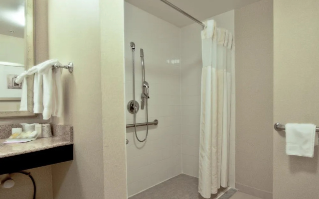 photo 3 of Hilton Garden Inn Durham Southpoint