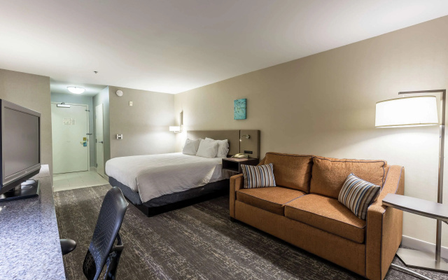 photo 3 of Hilton Garden Inn Fairfield