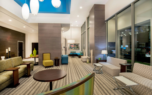 photo 2 of Hilton Garden Inn NYC Financial Center/Manhattan Downtown