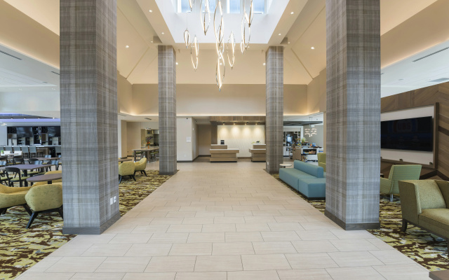 photo 2 of Hilton Garden Inn Grand Rapids East