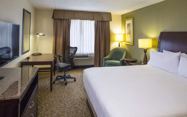 photo 5 of Hilton Garden Inn Hampton Coliseum Central
