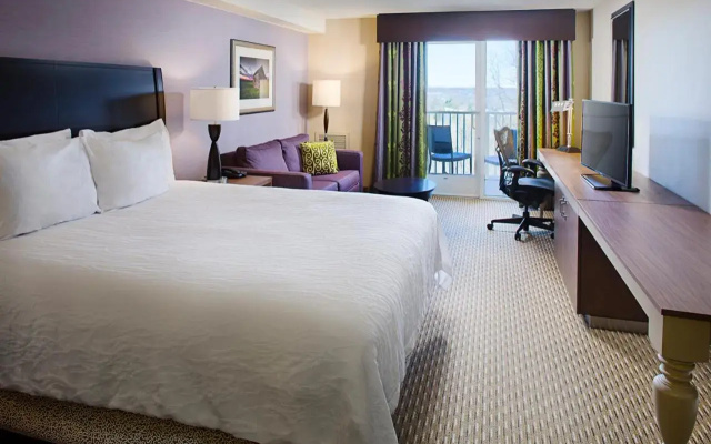 photo 4 of Hilton Garden Inn Hartford North/Bradley Int'l Airport