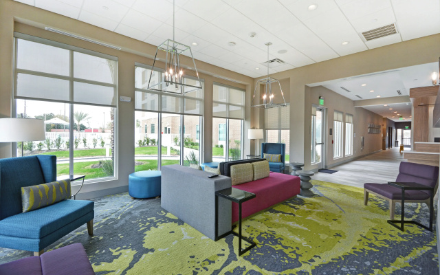 photo 2 of Hilton Garden Inn Houston Hobby Airport, TX