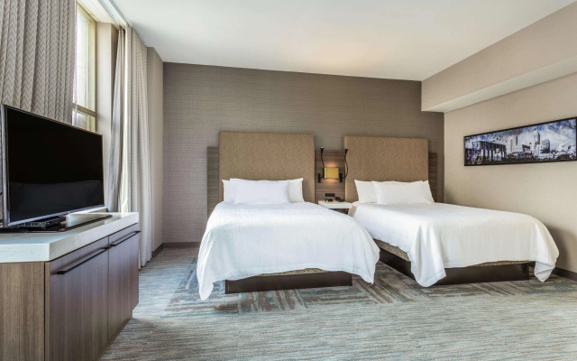 photo 4 of Hilton Garden Inn Indianapolis Downtown
