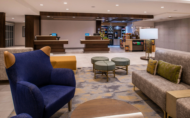 photo 2 of Hilton Garden Inn Kansas City Airport