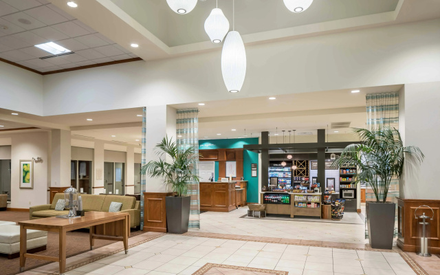 photo 2 of Hilton Garden Inn Lake Forest Mettawa