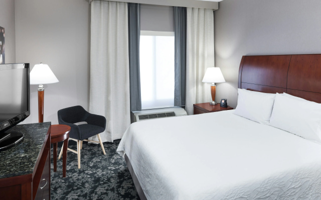 photo 3 of Hilton Garden Inn Lake Forest Mettawa