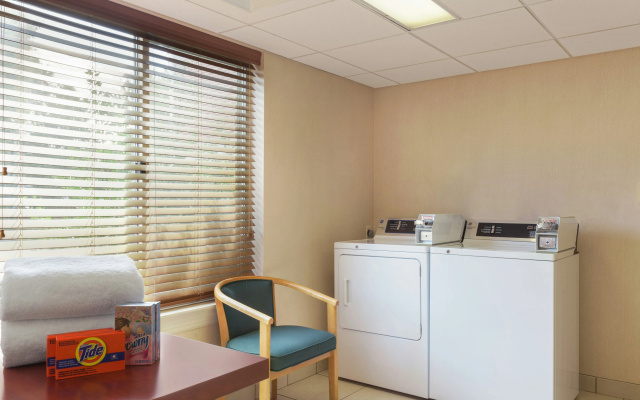 photo 4 of Hilton Garden Inn Lancaster