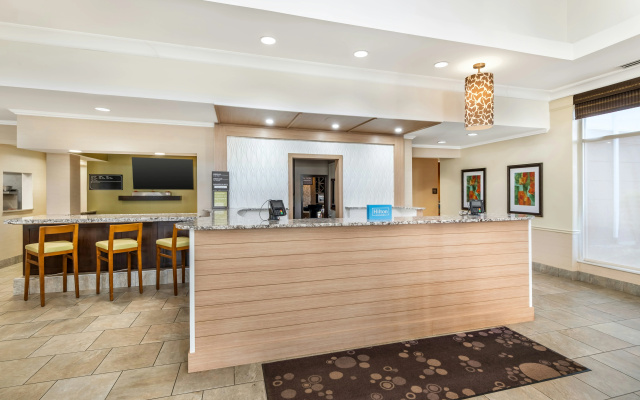 photo 2 of Hilton Garden Inn Lexington Hamburg