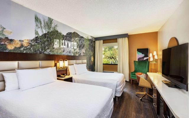 photo 4 of Hilton Garden Inn Los Angeles/Hollywood