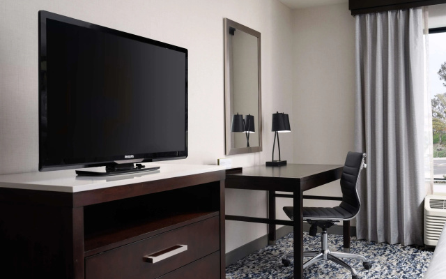 photo 3 of Hilton Garden Inn Los Angeles/Redondo Beach