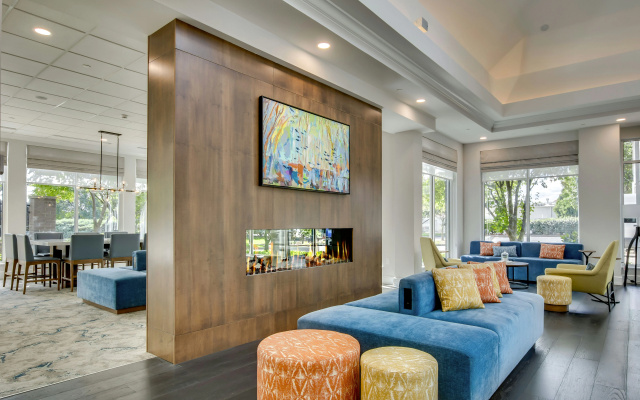 photo 2 of Hilton Garden Inn Louisville Airport